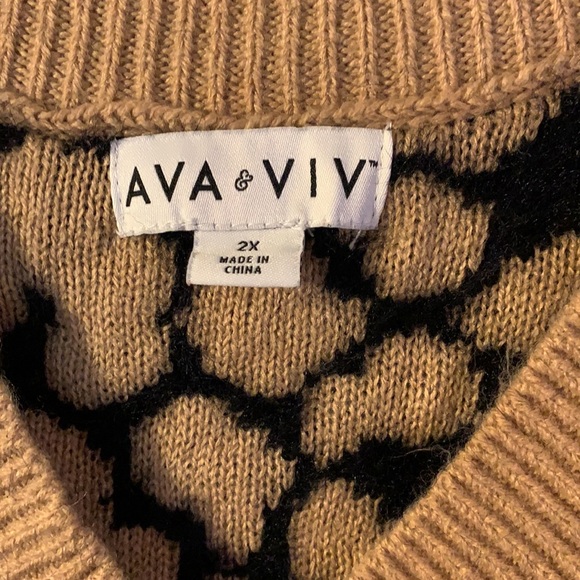 Fuzzy Oversized Leopard Sweater - Picture 2 of 4